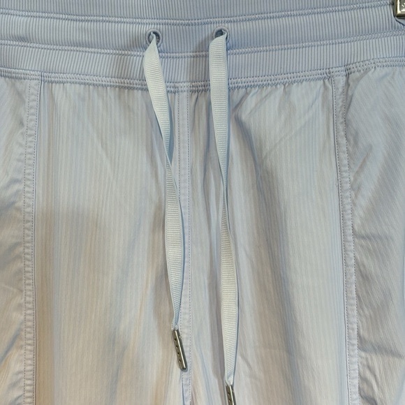 Lululemon Dance Studio Relaxed-Fit Mid-Rise Cargo Jogger windmill colour sizeXL - Picture 2 of 6